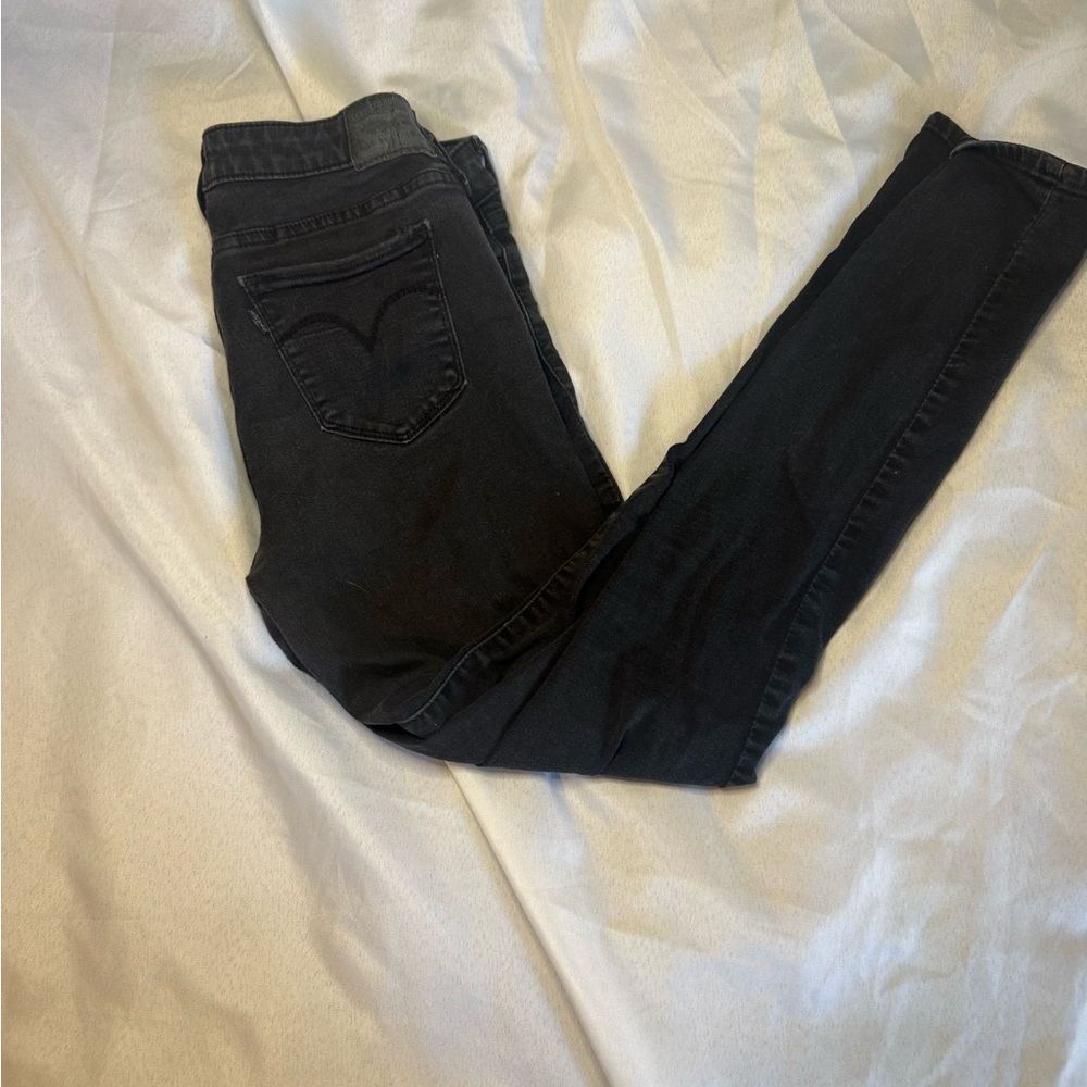 Levi's 711 Women’s Mid-Rise Skinny Jeans
